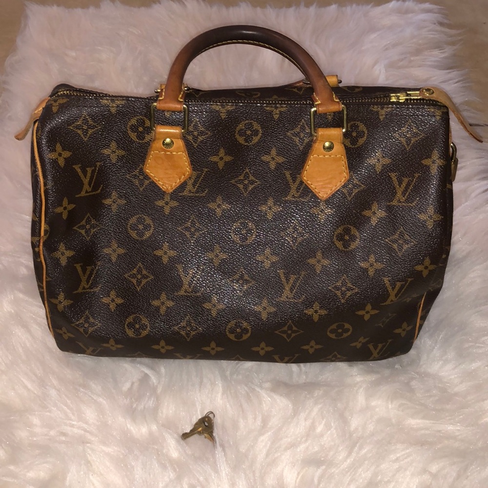 Authentic Louis Vuitton speedy 30